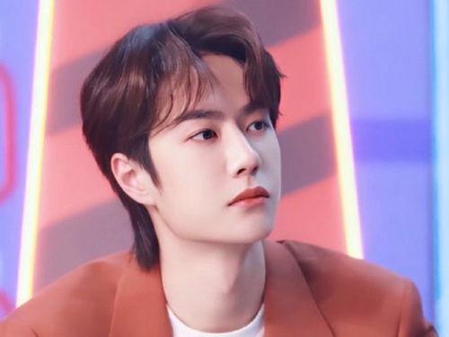 娱乐圈爆料王一博和肖战,娱乐圈的神秘恋情曝光，真相究竟如何？  第1张